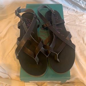 Blowfish Granola Sandal black size 8